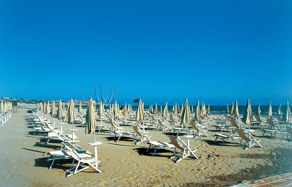 Igv Club Baia Samuele Hotel ซัมปิเอรี ภายนอก รูปภาพ