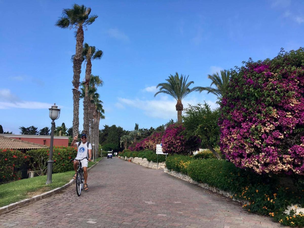 Igv Club Baia Samuele Hotel ซัมปิเอรี ภายนอก รูปภาพ