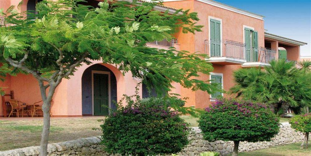 Igv Club Baia Samuele Hotel ซัมปิเอรี ภายนอก รูปภาพ