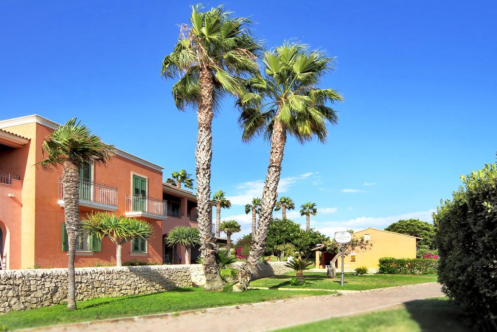 Igv Club Baia Samuele Hotel ซัมปิเอรี ภายนอก รูปภาพ